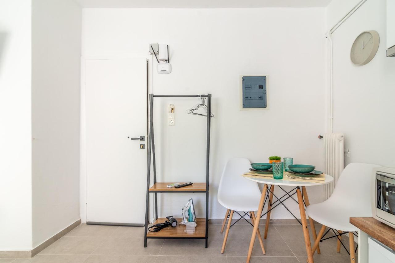 Renovated Studio Near Downtown イラクリオン エクステリア 写真